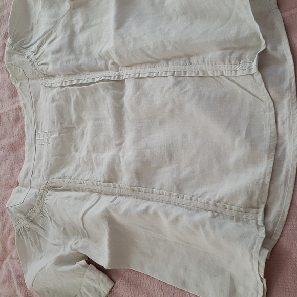 ALEXANDRA BARTLETT notched V-neck blouse Size L - Picture 5 of 7